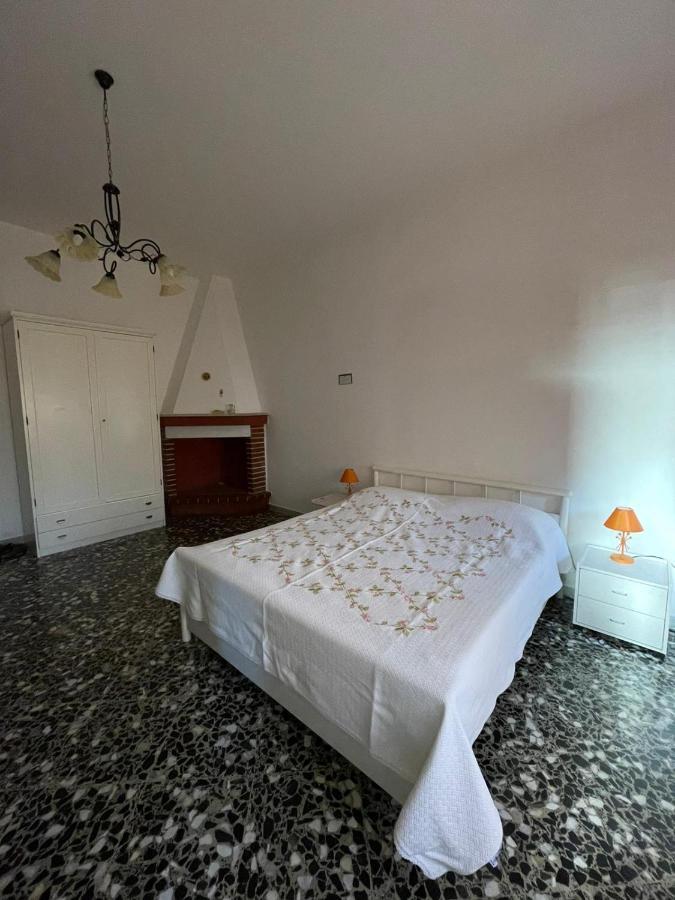 Leone Villa Castro  Exteriör bild
